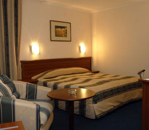 Hotel Luxor 부르가스 외부 사진