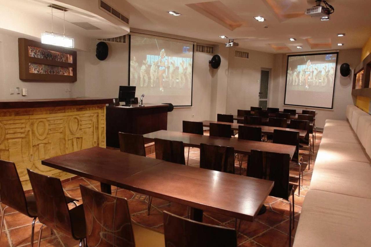 Hotel Luxor 부르가스 외부 사진